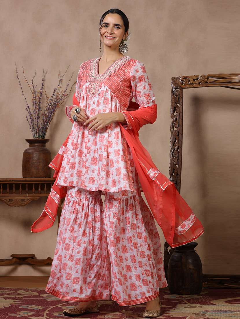 women v-neck printed kurta sharara set - 21510352 -  Zoom Image - 0