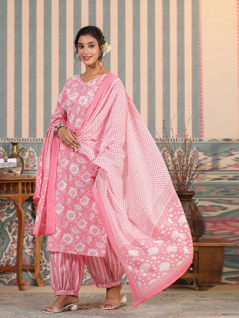 women three quarter sleeve kurta pant with dupatta set - 21510363 -  Standard Image - 1