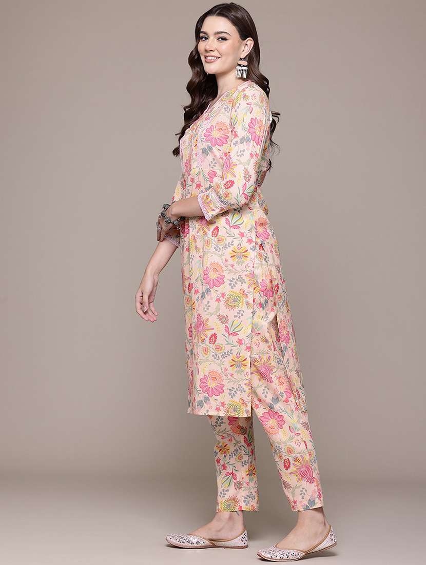 women v neck printed kurta pant set - 21510388 -  Standard Image - 1
