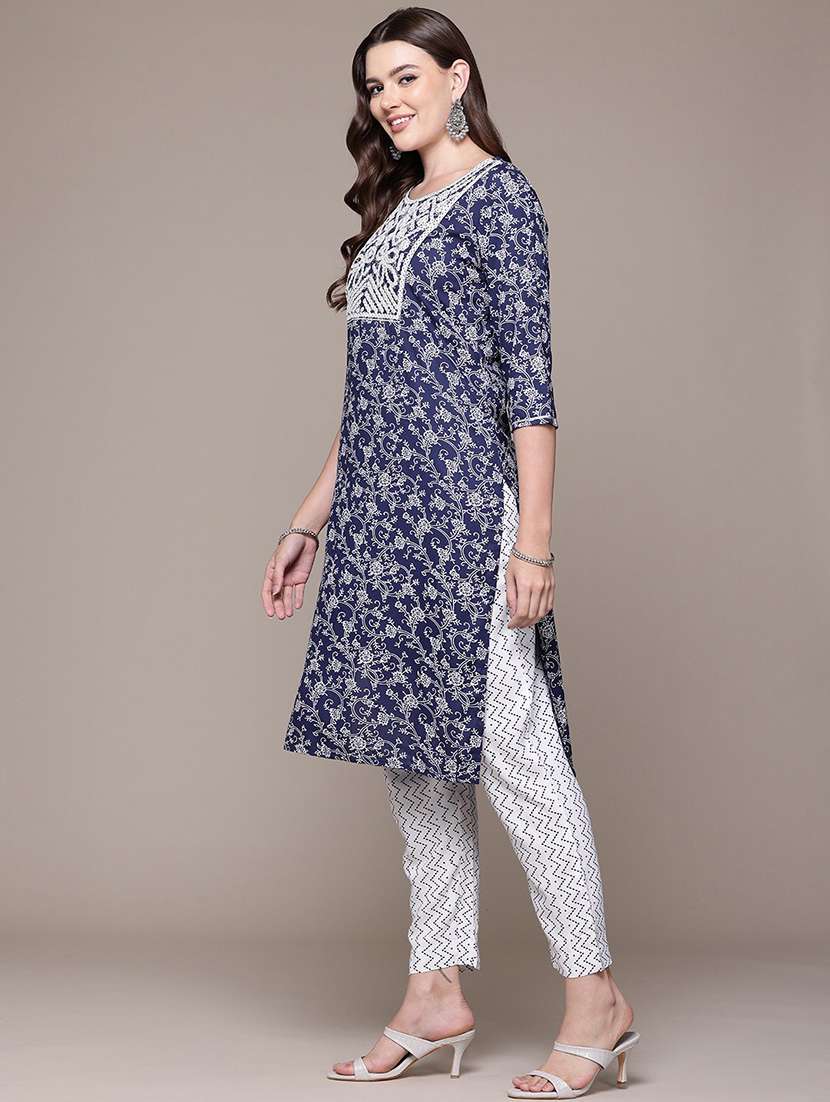 women three quarter sleeve kurta pant with dupatta set - 21510392 -  Standard Image - 1