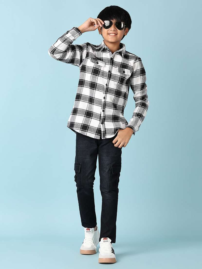 boys mid rise plain cargo - 21510791 - Standard Image - 4
