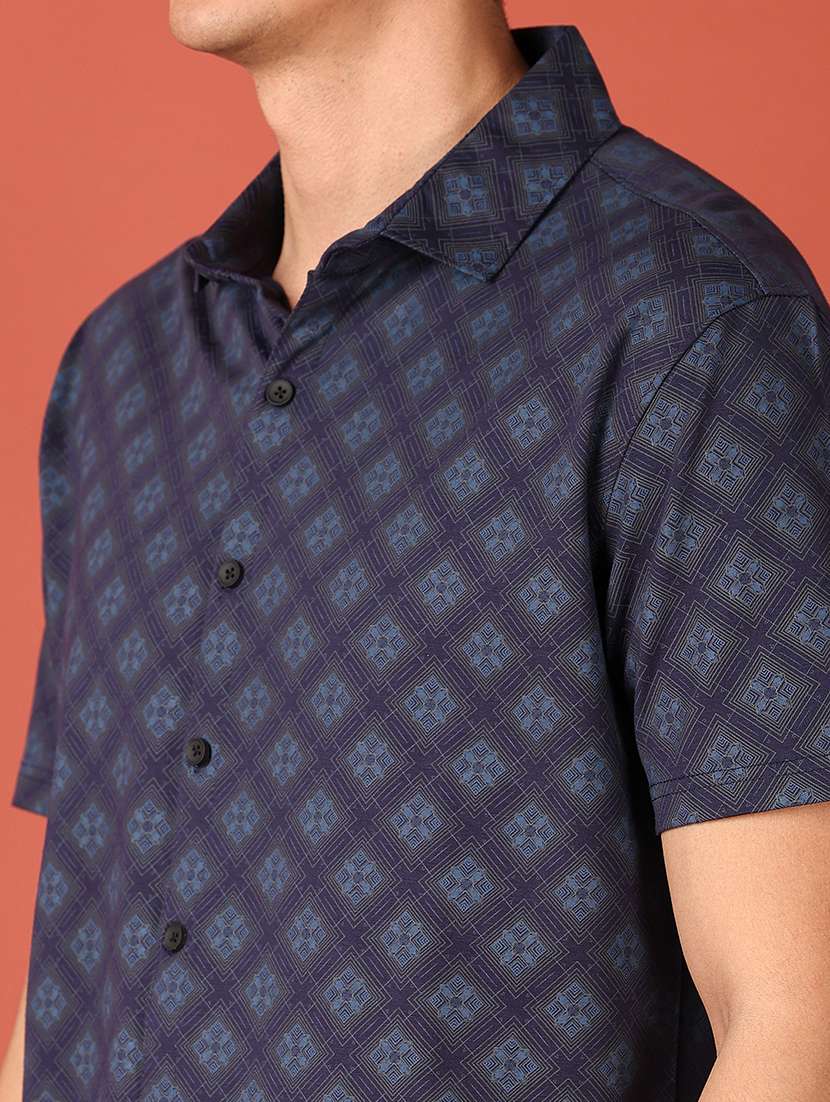 men printed short sleeve casual shirt - 21510836 -  Standard Image - 4