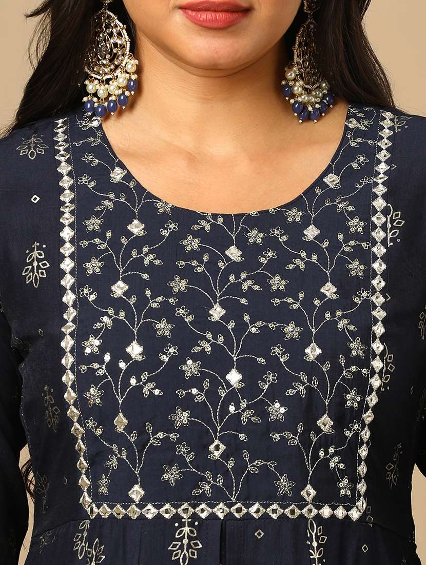 women's blue ethnic motif embroidered sequinned yoke foil jaal print layered anarakali kurta - 21511686 -  Standard Image - 4
