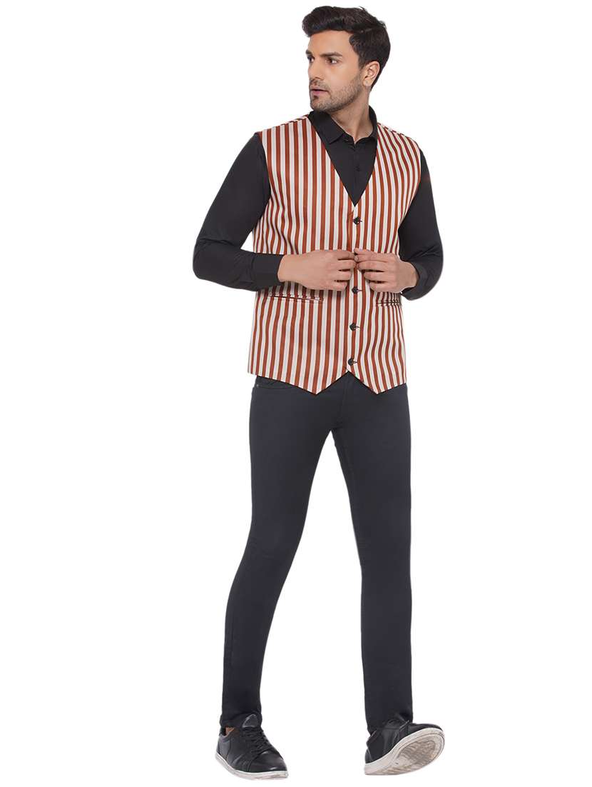 men stripes sleeveless waist coat - 21513356 -  Standard Image - 4