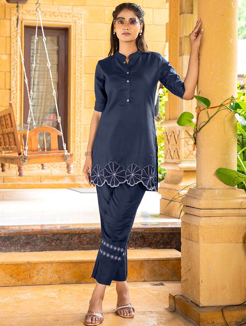 women mandarin neck embroidered co-ord set