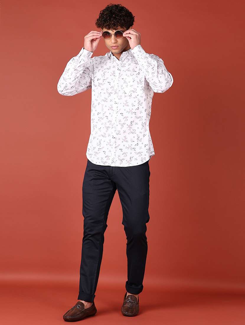 men mid rise solid chinos trouser - 21513539 - Standard Image - 4