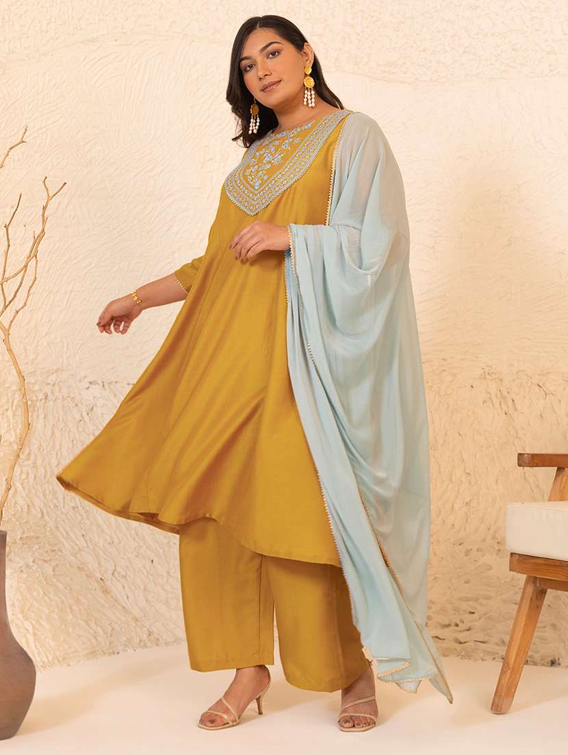 women round neck embroidered kurta palazzo set with dupatta