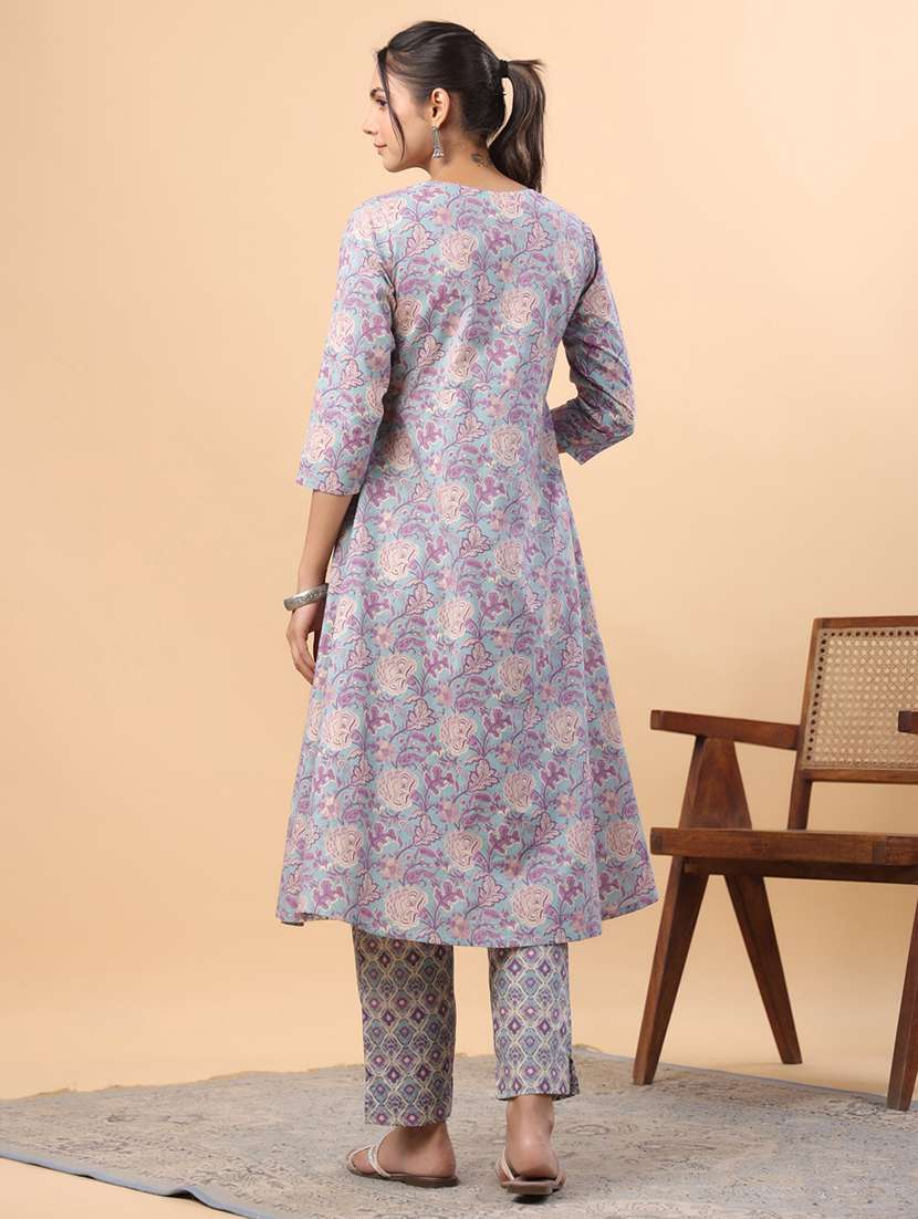 light blue floral printed kurta pant set - 21514169 - Standard Image - 4