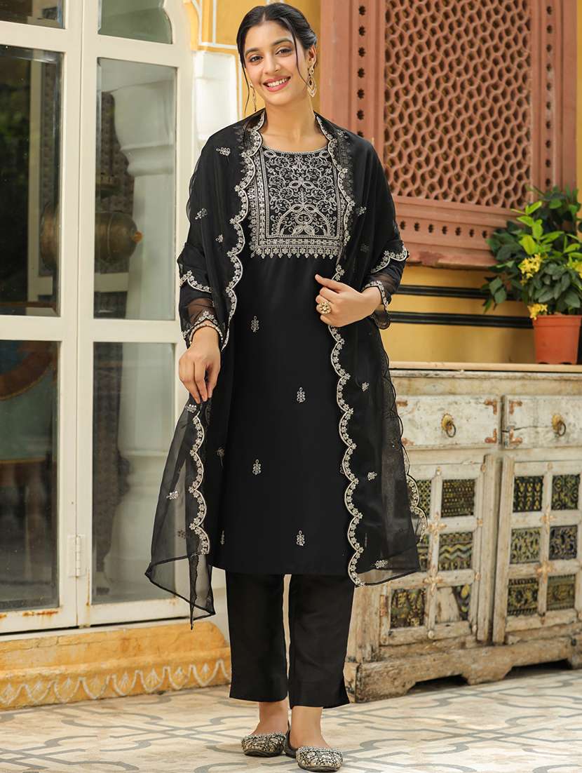 women three quarter sleeve kurta pant with dupatta set - 21514199 -  Standard Image - 1