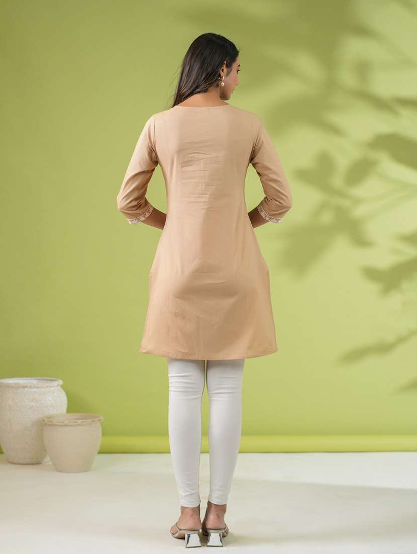 women chikankari work round neck kurti - 21514604 -  Standard Image - 4