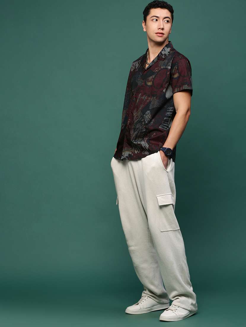 men printed short sleeves casual shirts - 21514740 -  Standard Image - 4