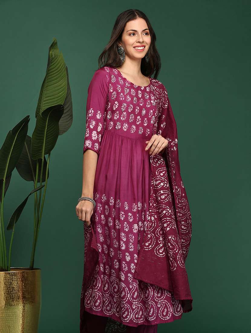 women batik kurta pant set with dupatta - 21514912 -  Standard Image - 1