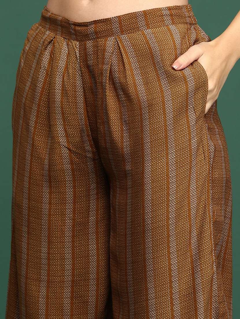 women floral kurta palazzo set with dupatta - 21514917 -  Standard Image - 6