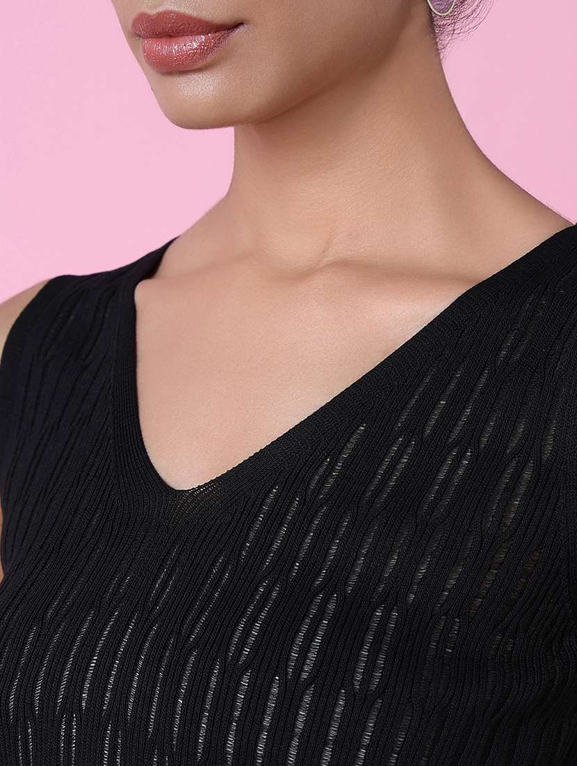 women black self-designed crop top - 21515106 -  Standard Image - 6