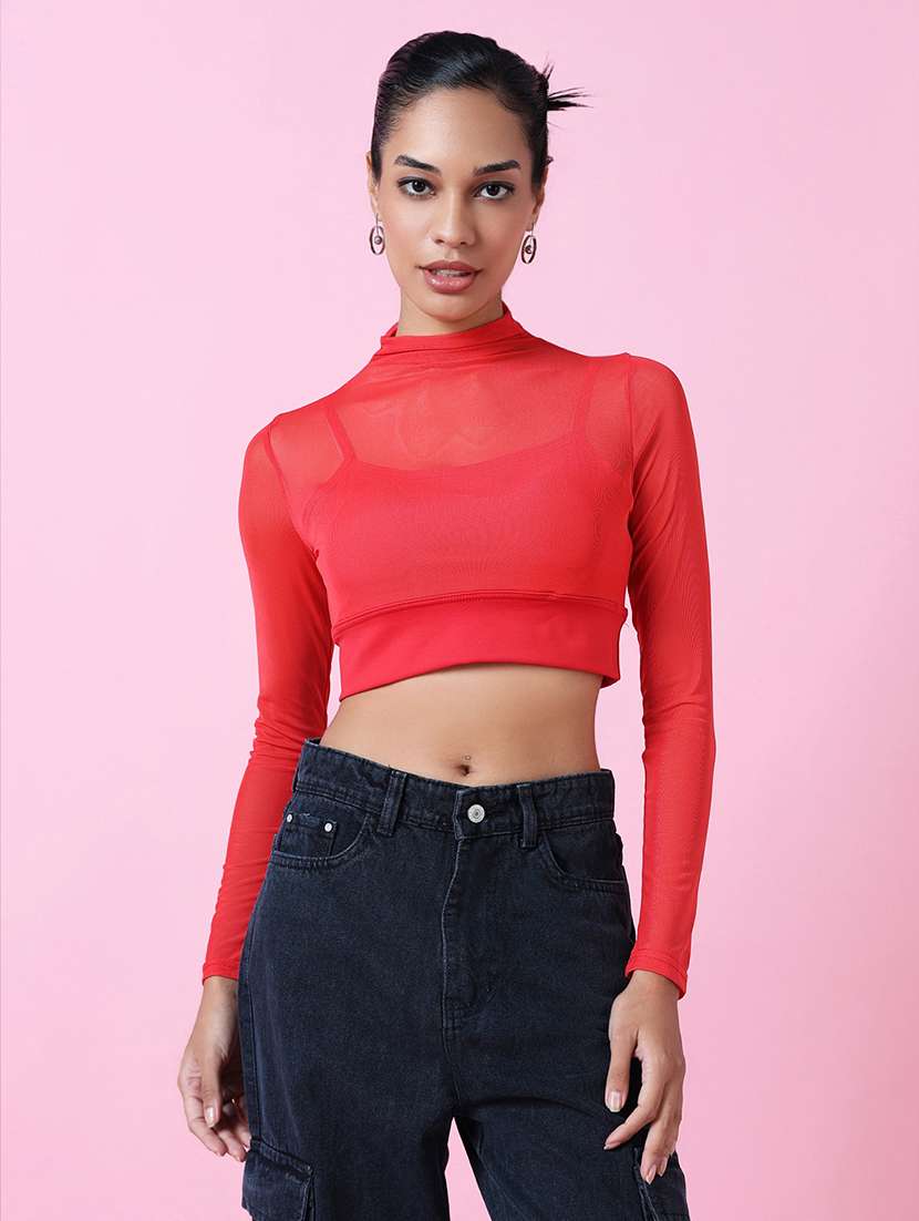 women red solid crop top