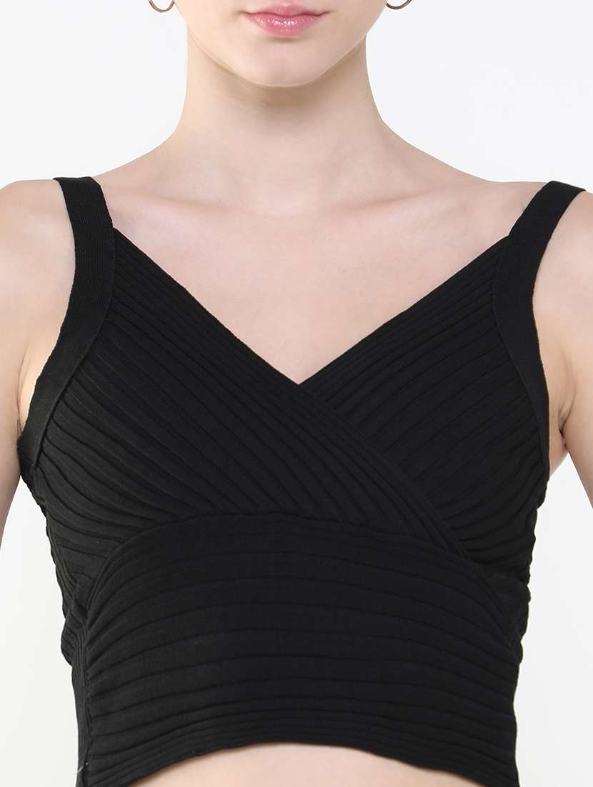 women black solid crop top - 21515198 -  Standard Image - 6