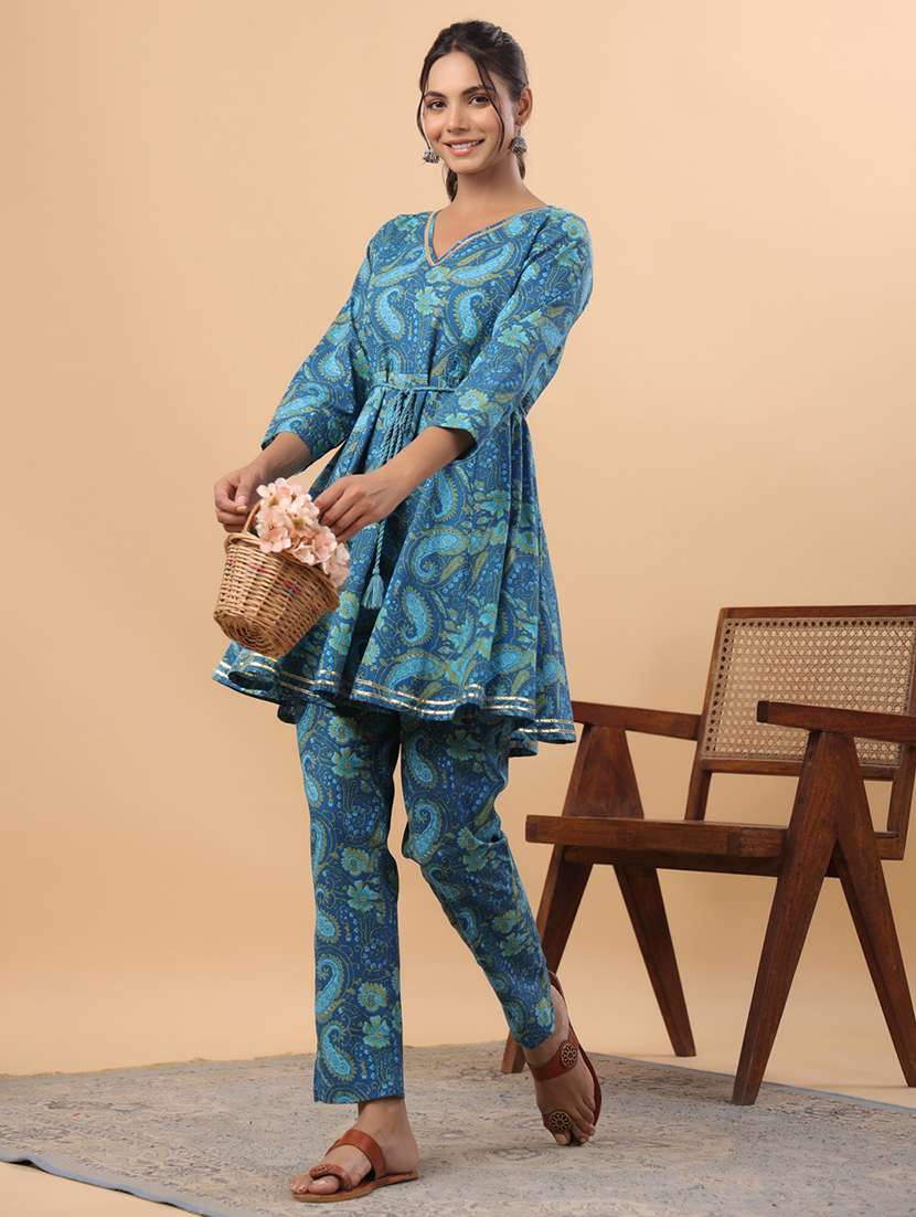 women blue paisley printed co-ord set - 21515295 -  Standard Image - 4