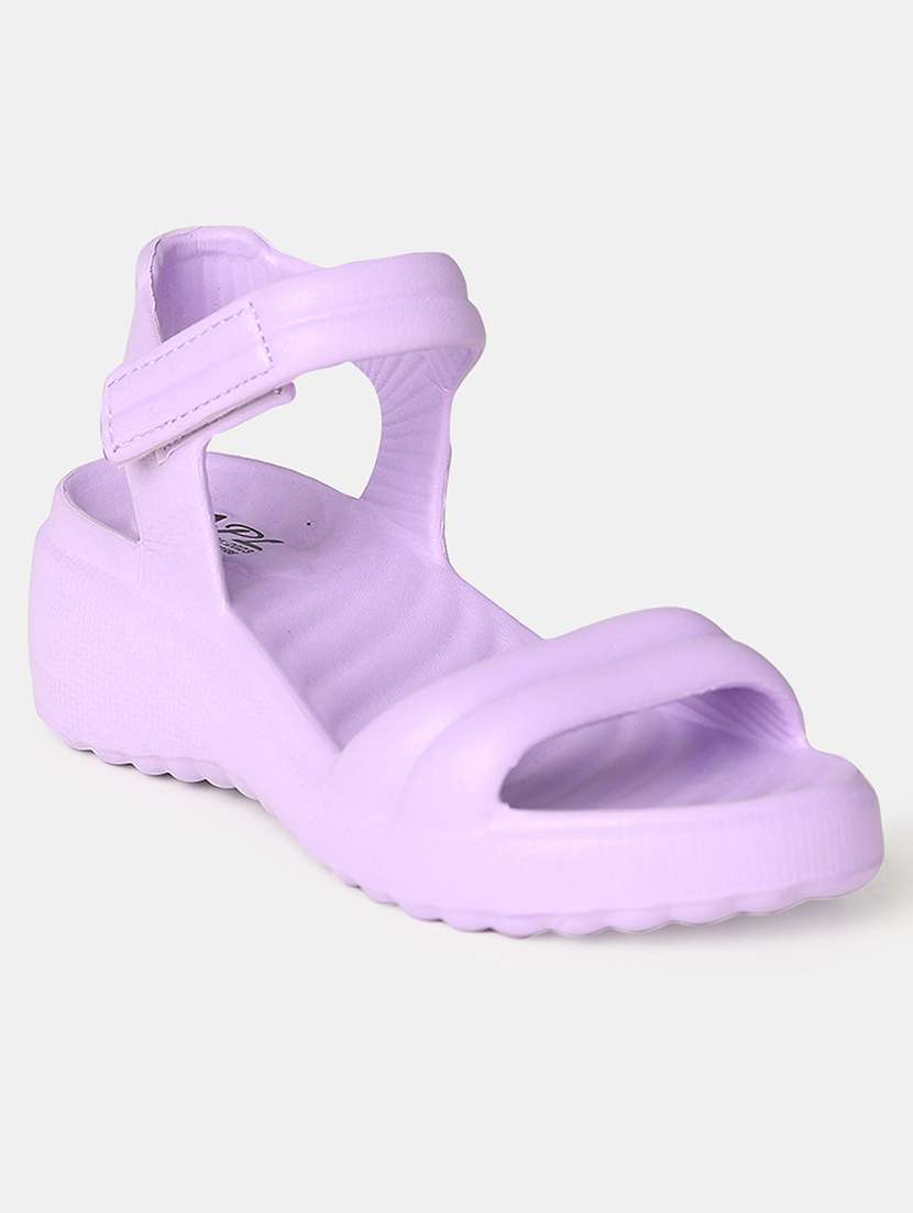 women lavender flip flop