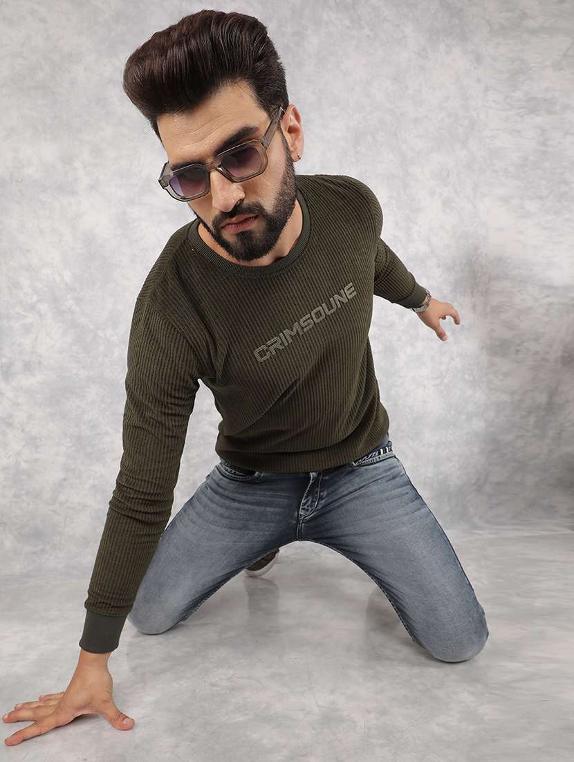 men olive chest print sweatshirt - 21517935 -  Standard Image - 4