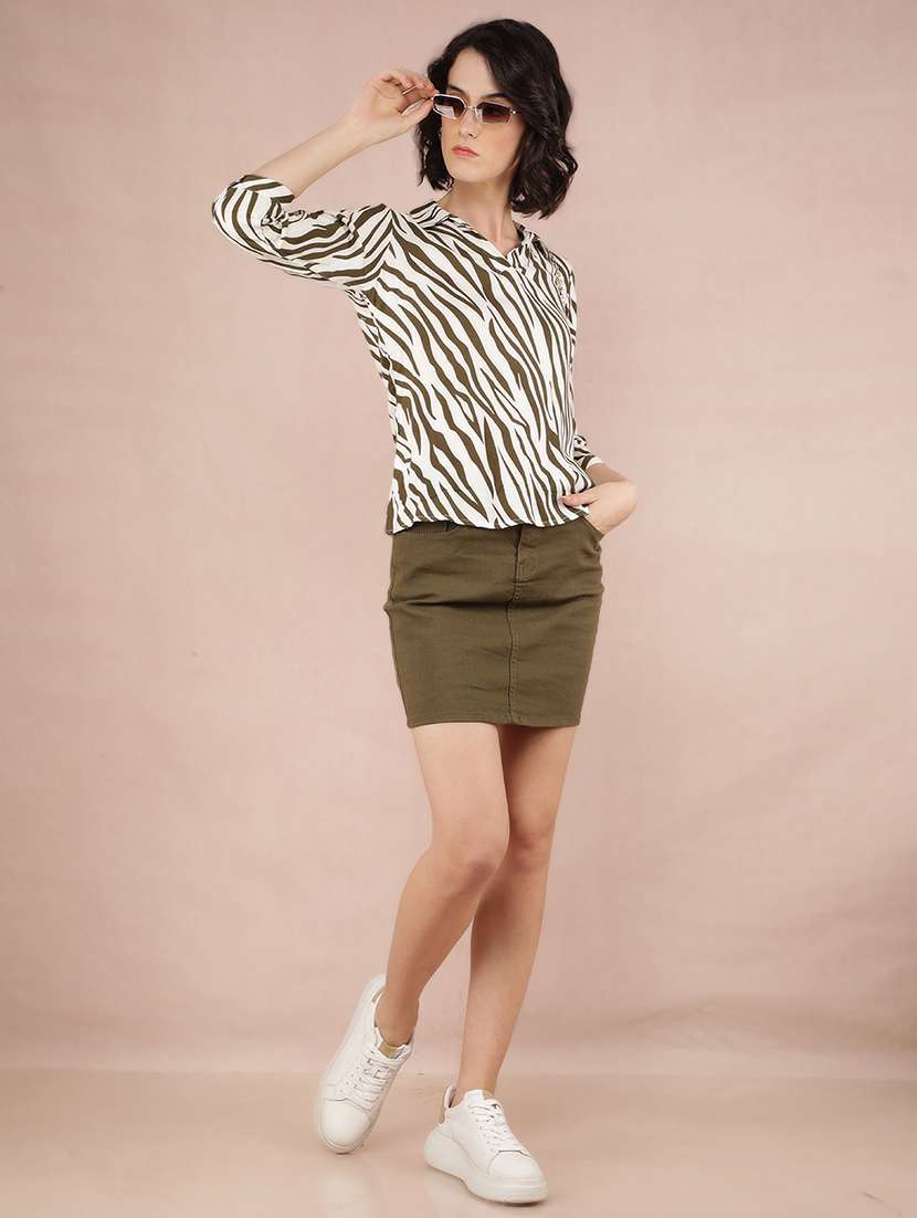 women animal printed collared straight top - 21518004 -  Standard Image - 4