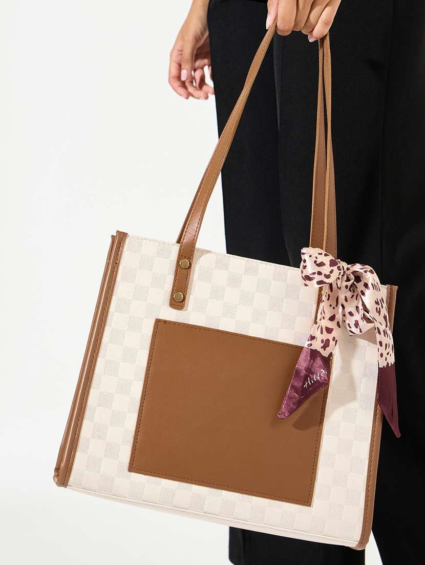 women color block handbag - 21518860 - Standard Image - 4