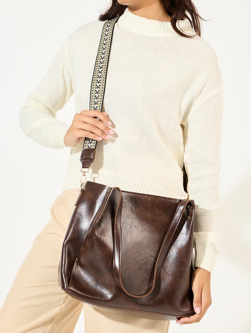 women solid handbag - 21518864 - Standard Image - 4