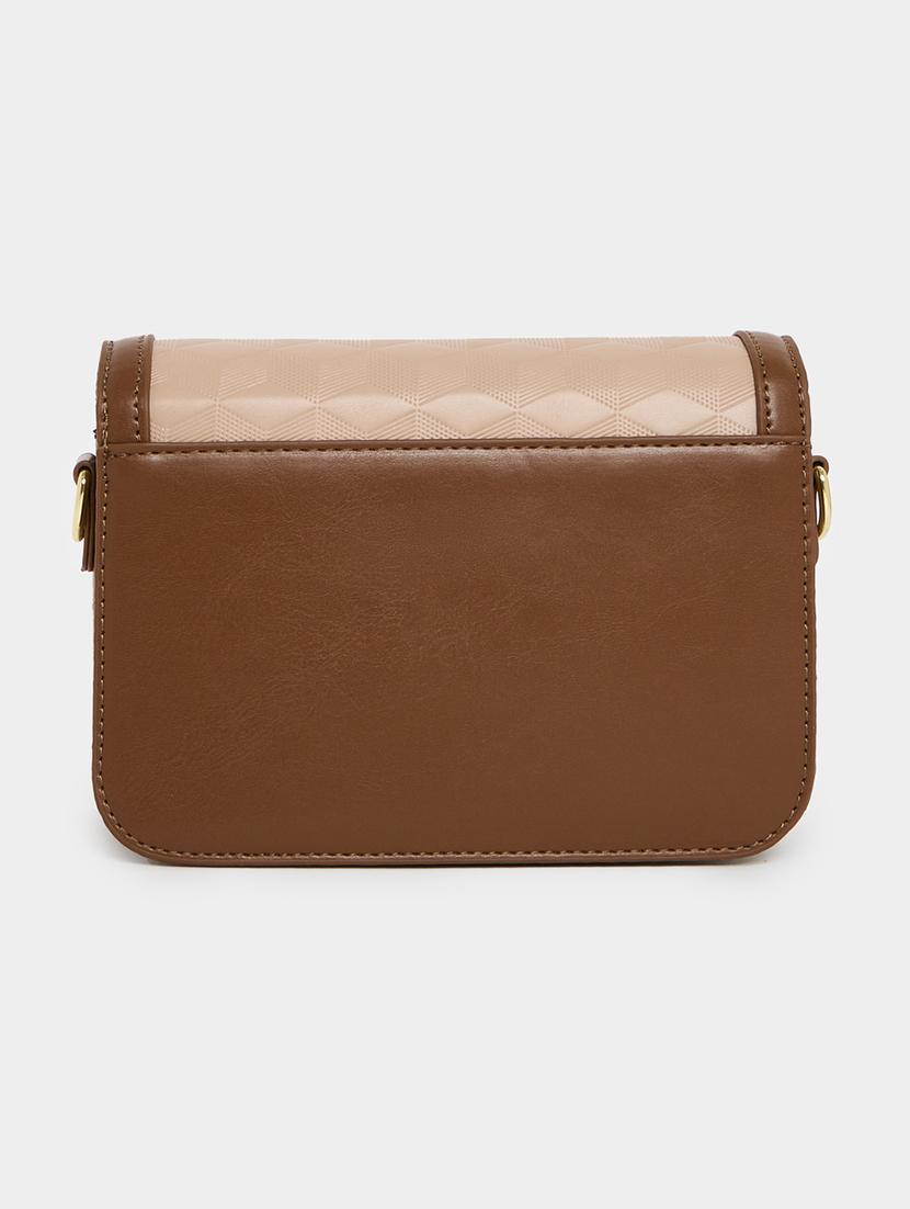 women textured handbag - 21518865 -  Standard Image - 1