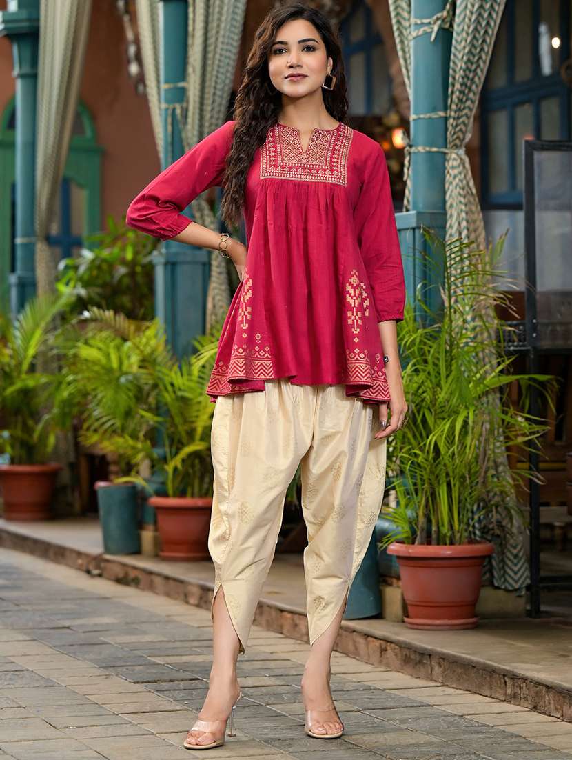 women pink notch neck dhoti kurta set