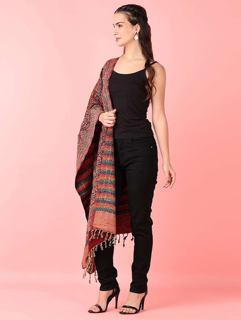 women self design winter stole - 21519302 -  Standard Image - 1