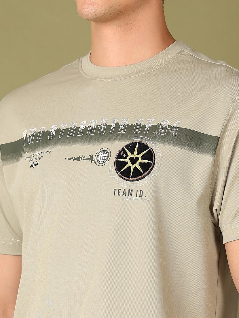 men round neck chest print t-shirt - 21519400 - Standard Image - 4
