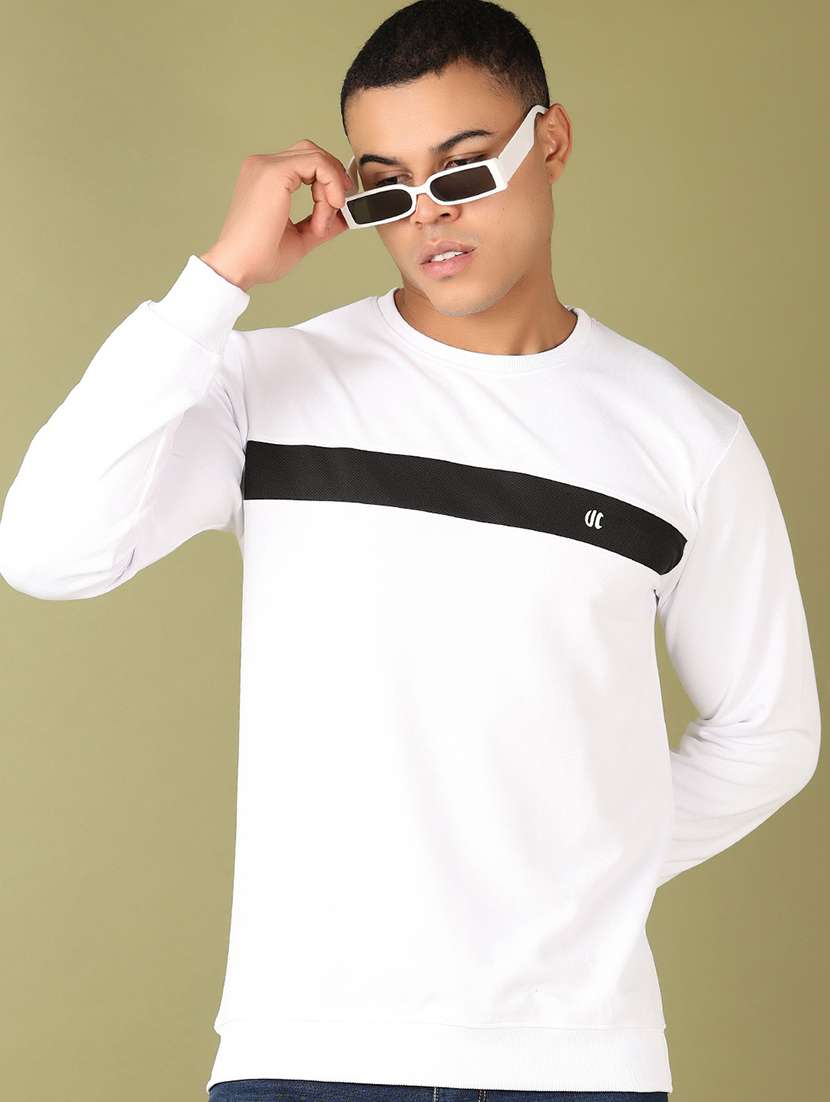 men round neck chest print t-shirt - 21519501 -  Standard Image - 1