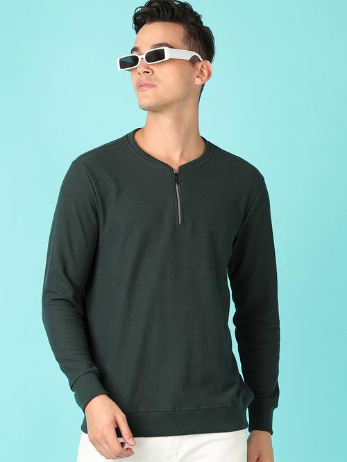 men long sleeves plain t-shirt - 21519932 -  Standard Image - 0