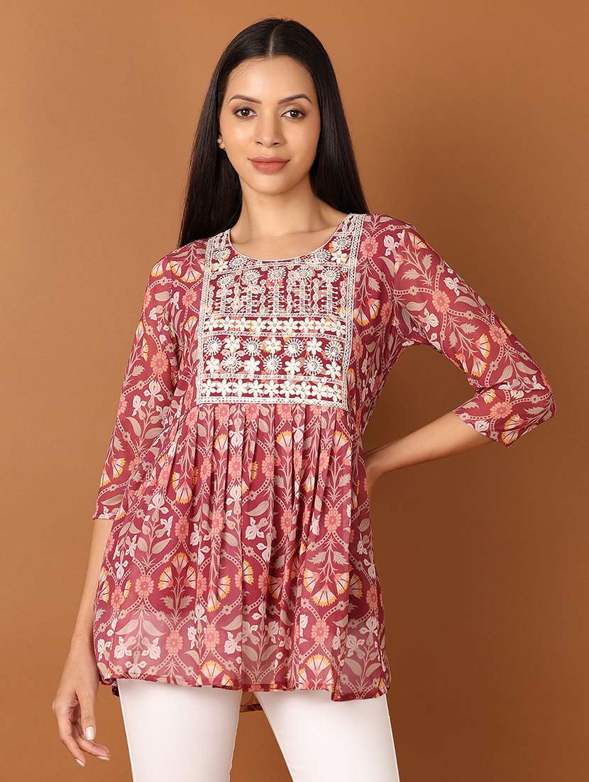 women maroon floral printed flared kurti