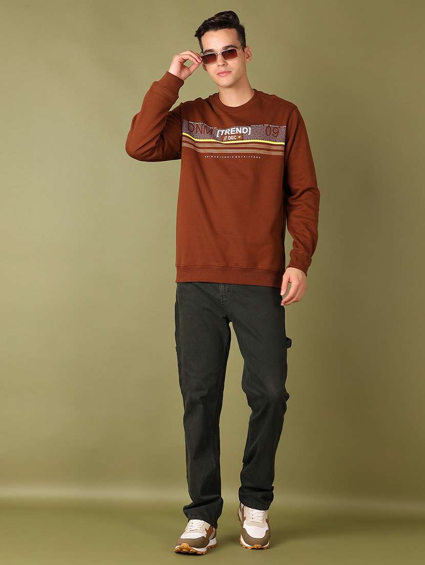 men chest print round neck sweatshirt - 21522842 -  Standard Image - 4