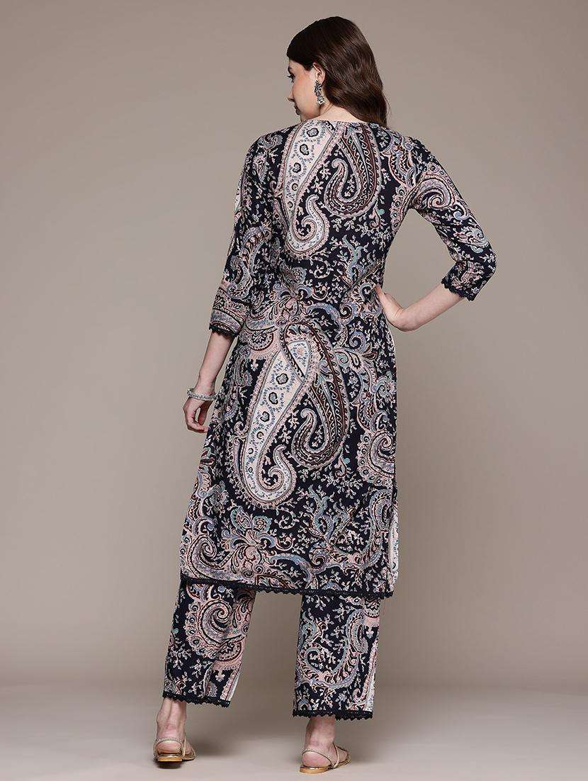 women paisley notch neck kurta palazzo set - 21523118 -  Standard Image - 4