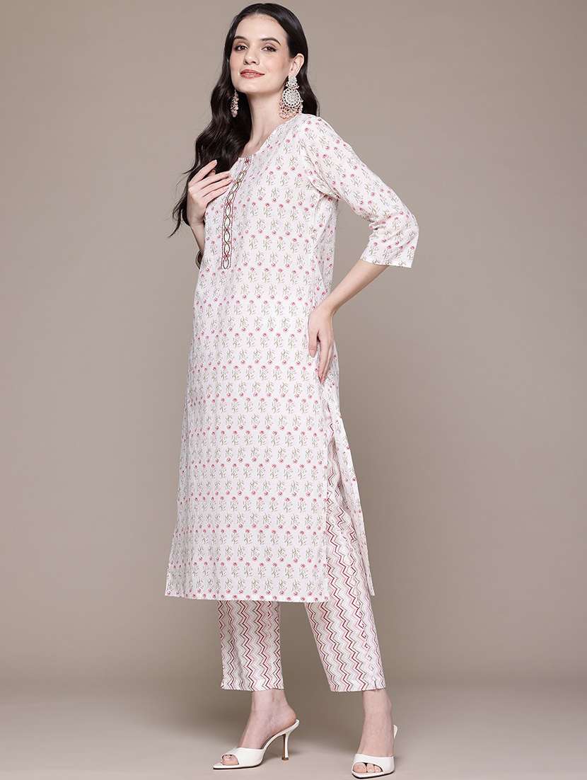 women floral round neck kurta pant set - 21523139 -  Standard Image - 1