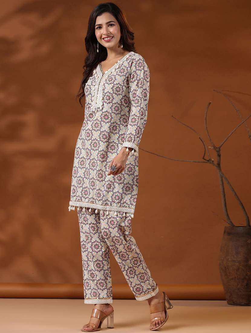 women printed v neck kurta pant set - 21523157 -  Standard Image - 1