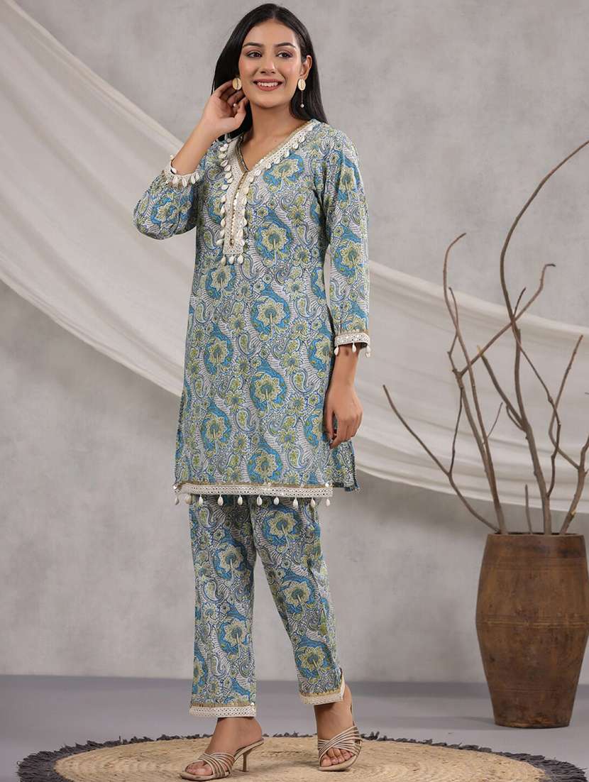 women printed v neck kurta pant set - 21523158 -  Standard Image - 1