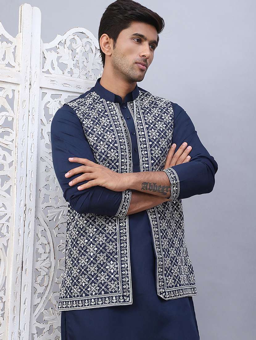 men embroidered kurta pyjama with jacket  - 21524841 -  Standard Image - 4