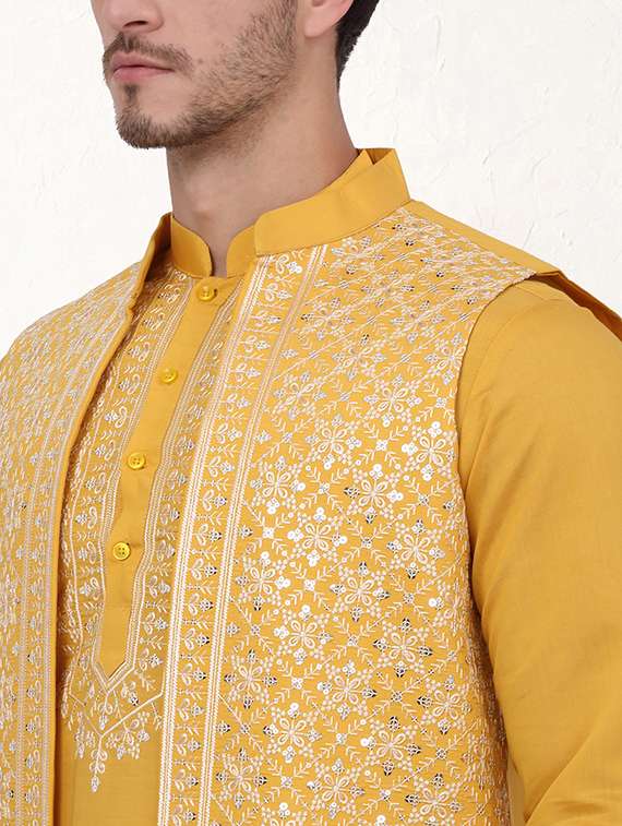 men embroidered kurta pyjama with jacket  - 21524851 -  Standard Image - 4