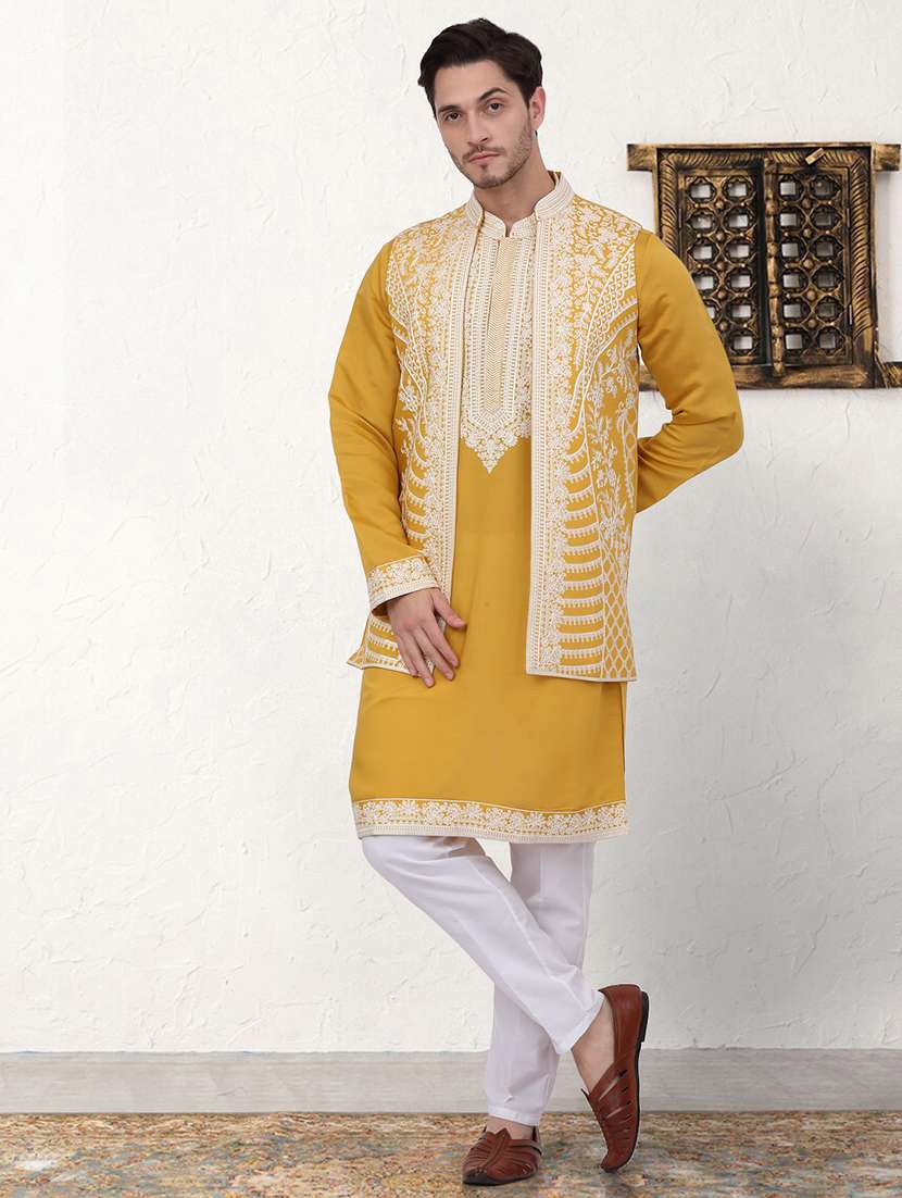men embroidered kurta pyjama with jacket 