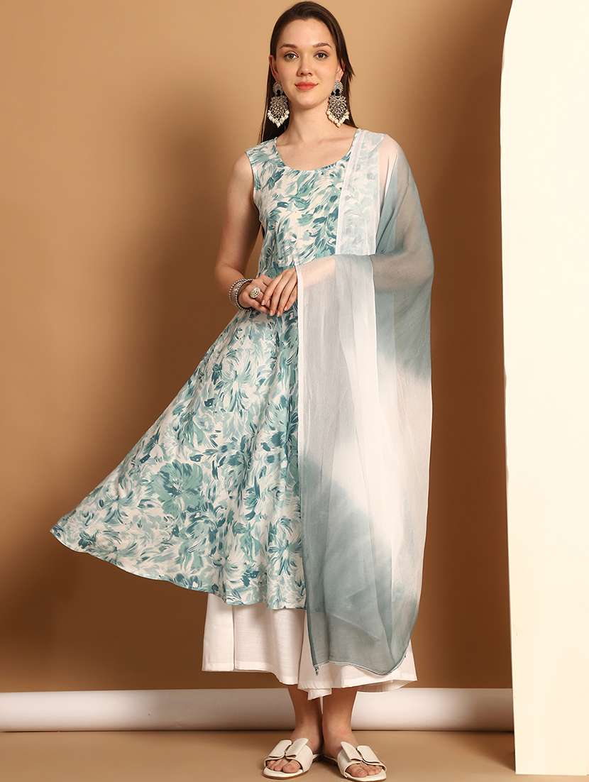 women printed sleeveless kurta palazzo set