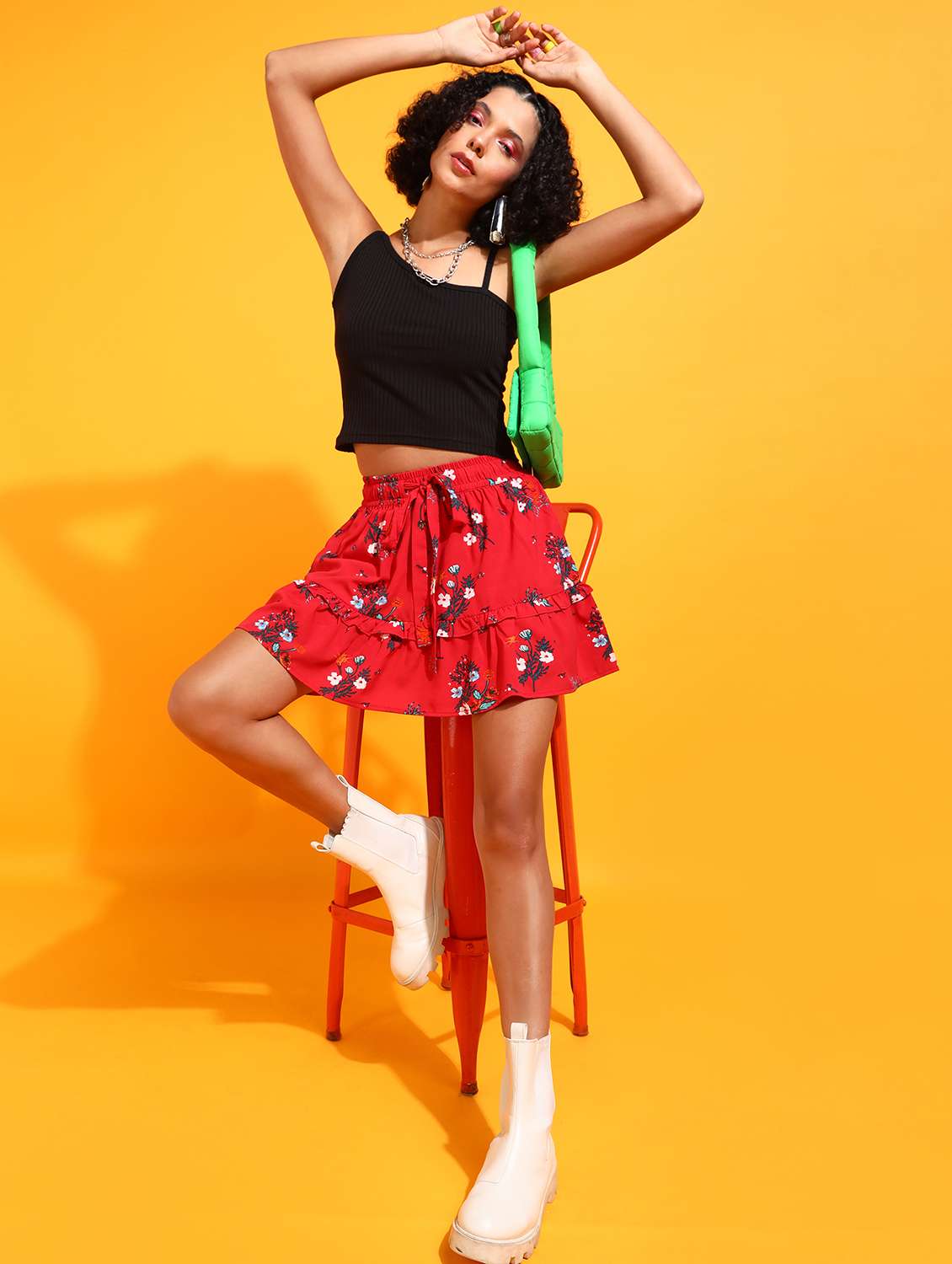 women self design sleeveless crop top - 21525145 -  Standard Image - 4