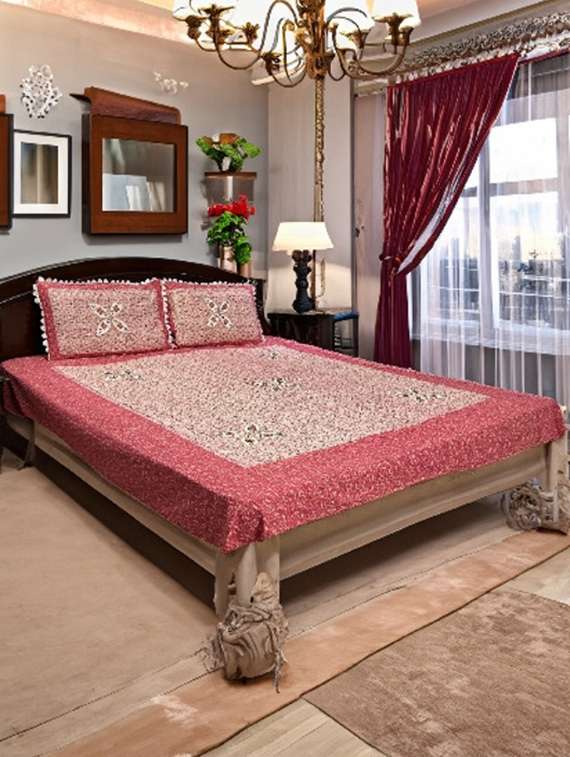 floral printed bedsheet with pillow covers