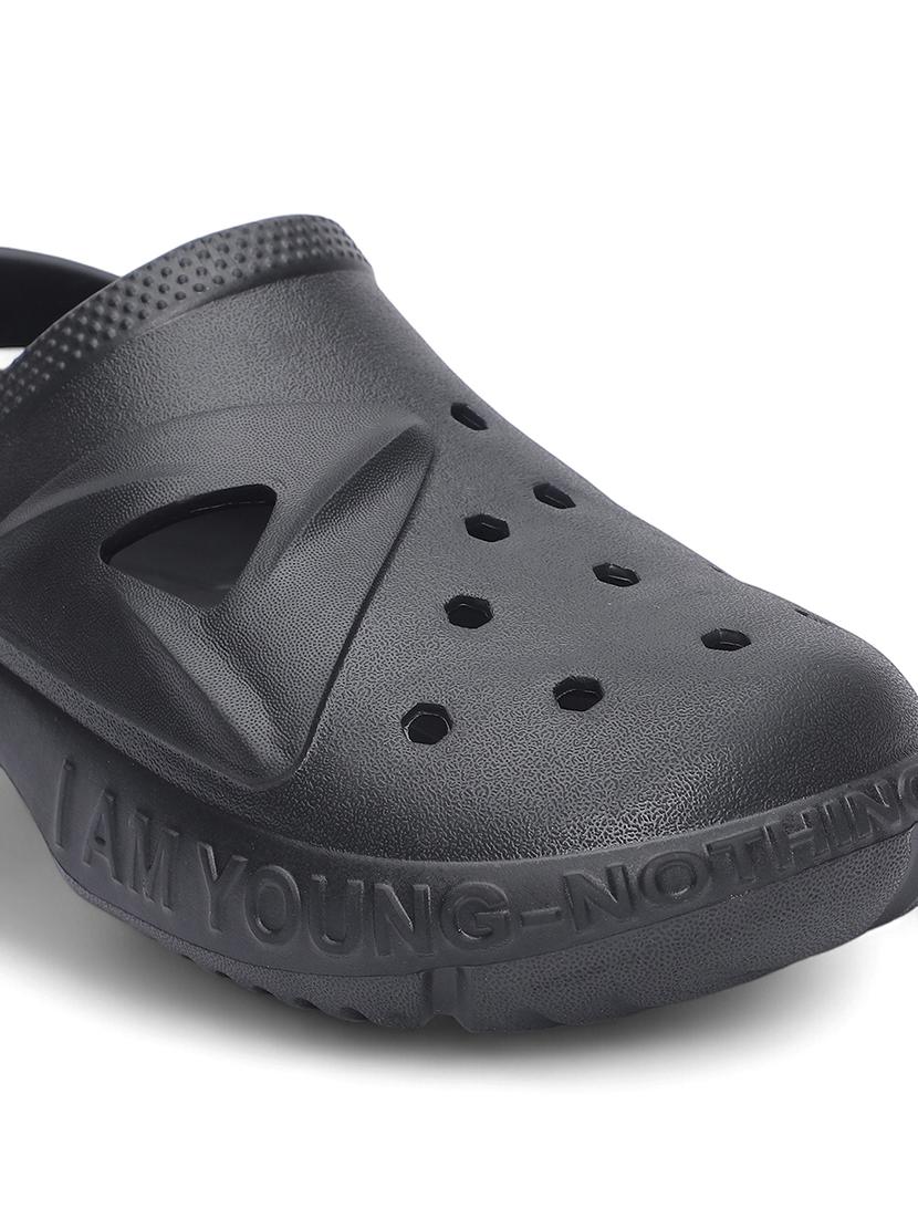women black solid clogs - 21527828 - Standard Image - 4