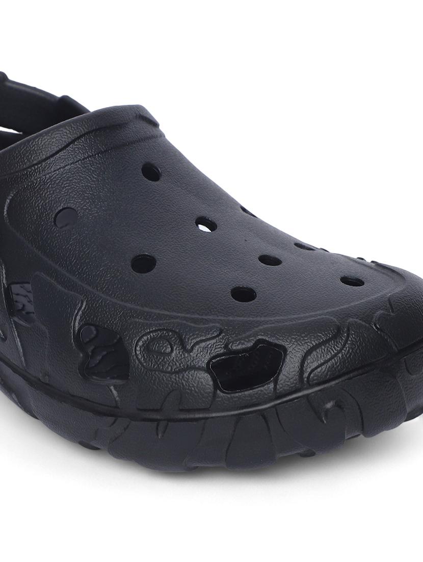 women black solid clogs - 21527834 - Standard Image - 4