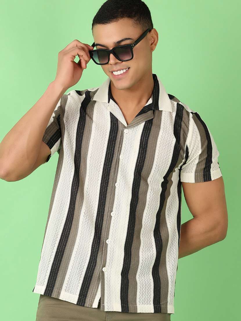 men short sleeves striped casual shirt - 21528270 -  Standard Image - 1