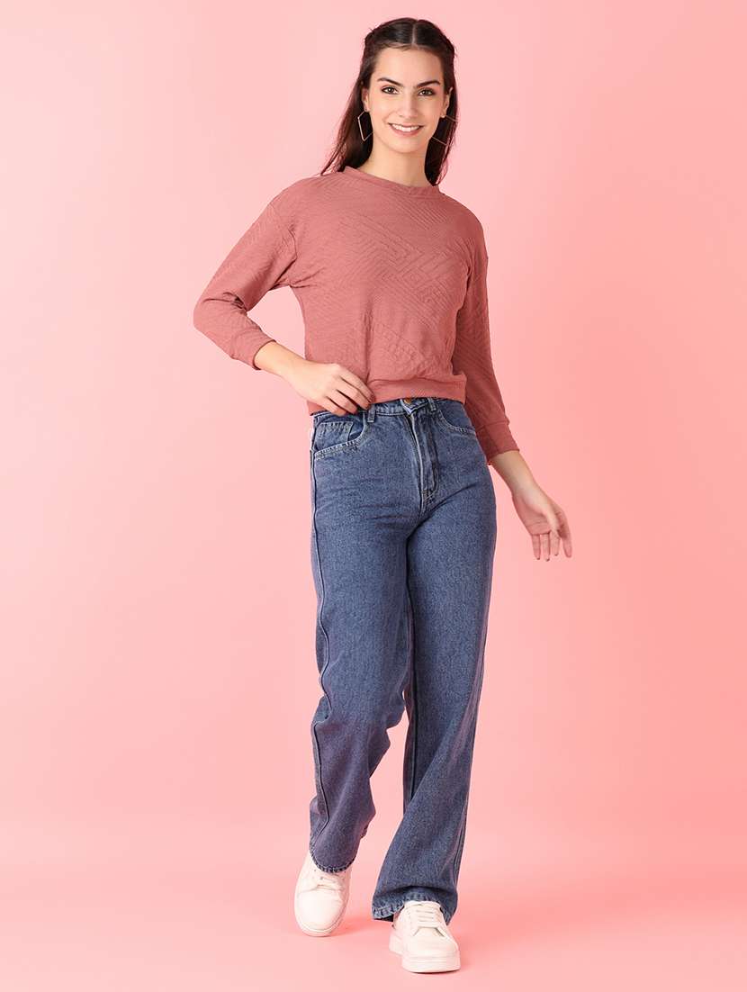 women round neck plain t-shirt - 21528853 -  Standard Image - 4