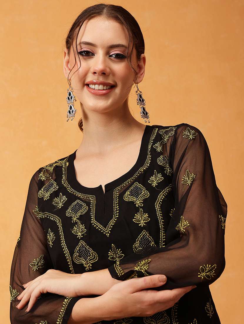 Women Black Chikankari Straight Kurti - 21530456 -  Standard Image - 4