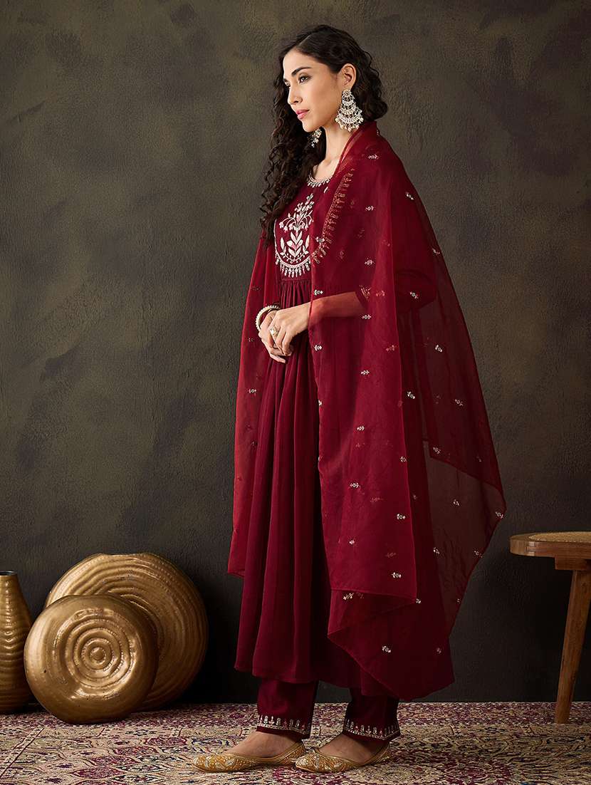 women kurta pant set with dupatta - 21531286 -  Standard Image - 1
